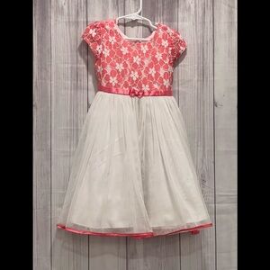 JONA MICHELLE girls beautiful fashion party lace dress / size 5